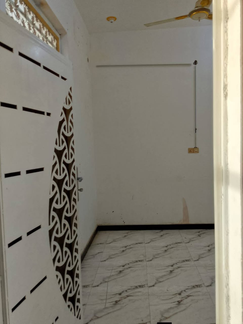 السلام عليكم بيت المساحه #60 متر قاطين جاهز من  كلشي الموقع الناصريه اشارع السفينه تعبر مكصب   *********** تصل عل عاذ رقم سعر #خاص
