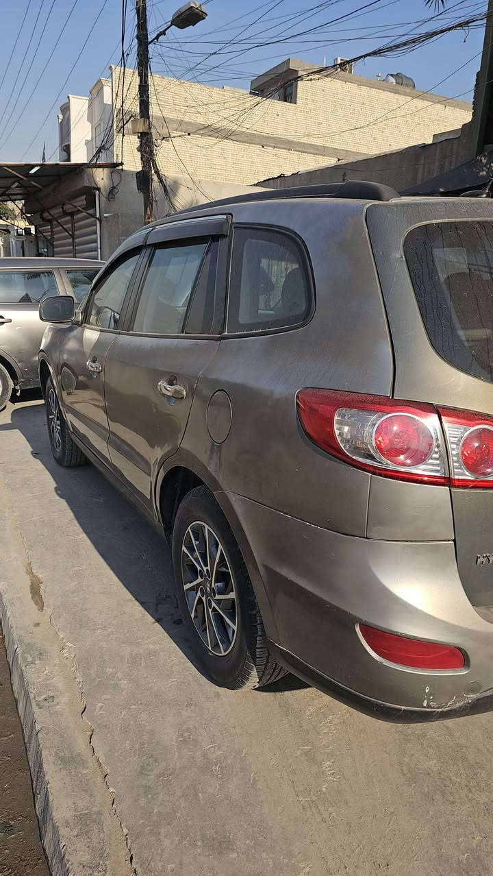 سلام عليكم للبيع سنتافيا 2011 
وارد امريكي صور الحادث موجودة بالمنشور 
مكينه 4 سلندر دوش
سيارة جاردة حاليا وبيه نقص راديتر تبريد 
السيارة جاهز مكينه كير صدر امامي كل جهاز سيارة باسمي رقم بغداد الماني 

السعر 100$  وبيه مجال بسيط 

العنوان بغداد البلديات 
*********** 
واتساب
