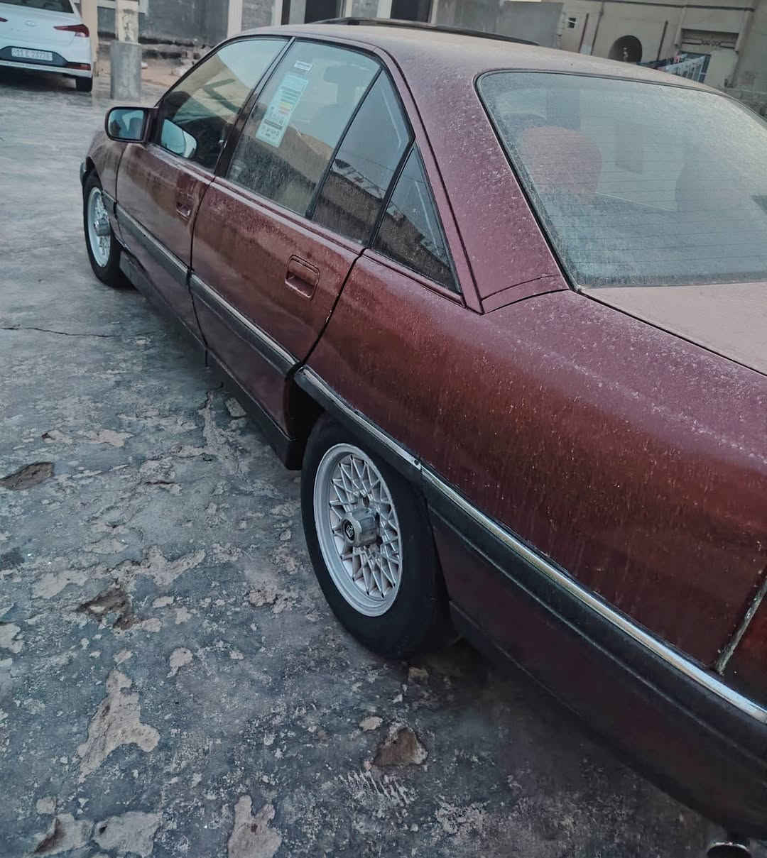 سلام عليكم من رخصت الادمن سياره اوبل اوميكا للبيع موديل91 محرك الفين بلادي وكير اوتماتيك محرك كير جدد تخم تاير رقم جديد بسمي سياره جديده مانقصه شي السعر 38 وبيه مجال للاستفسار ع هذا رقم ***********
