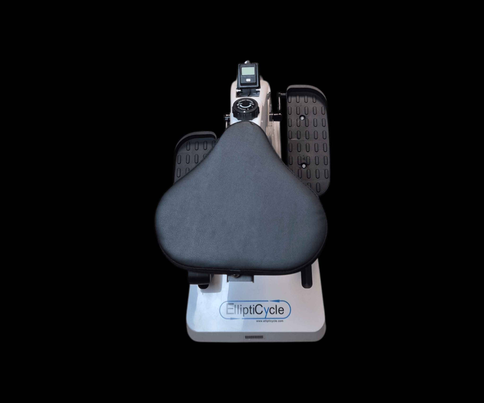 جهاز تمارين القدميين مع مقعد

الاستخدامات:

مثالي للتمارين الخفيفة أثناء الجلوس على المكتب أو في المنزل.

يساعد على تحسين الدورة الدموية وحرق السعرات الحرارية أثناء العمل أو مشاهدة التلفاز.

مناسب لكبار السن أو أصحاب اللياقة المنخفضة أو لمن لا يملكون وقتًا للذهاب إلى صالة الألعاب.

قابل للاستخدام كمحاكي للمشي أو الدراجة الثابتة، بفضل حركة الدواسات الانسيابية.

يمكن استخدامه لأغراض إعادة التأهيل بعد الإصابات، بفضل نظام المقاومة المنخفضة والقابل للتعديل.

  

المميزات:

تصميم مدمج بمقعد مدمج قابل للتعديل رأسيًا وأفقيًا حسب الراحة.

دواسات مريحة بسطح مانع للانزلاق تدعم التمارين الآمنة والمستمرة.

شاشة رقمية مدمجة تُظهر الوقت، المسافة، السرعة، وعدد السعرات المحروقة.

نظام مقاومة يدوي يمكن ضبطه بسهولة (من 1 إلى 8 درجات).

هيكل قوي يتحمل وزنًا يصل إلى 136 كجم (300 باوند).

إمكانية النقل بسهولة من خلال العجلات الخلفية بعد رفع المقعد.

خفيف نسبيًا مقارنة بأجهزة التمارين (وزن الجهاز الصافي: 41.9 باوند = حوالي 19 كجم).

  

محتويات الصندوق:

قاعدة الجهاز (مع نظام دواسات مثبت).

المقعد قابل للتعديل.

شاشة رقمية LCD تعمل ببطارية CR2032 (مثبتة مسبقًا).

جميع البراغي والغسالات والأجزاء مثبتة مسبقًا في أماكنها.

كتيب تعليمات التركيب والاستخدام.

أدوات التركيب (إذا لم تكن مثبتة مسبقًا داخل الجهاز).

  

أبعاد غلاف المنتج (الكرتون):

- لطول: 76.5 سم
- لعرض: 24.9 سم
- لارتفاع: 52 سم
- لوزن الإجمالي: 21.5 كجم تقريبًا (47.5 باوند)

  

يُفضل ترك مسافة لا تقل عن 60 سم خلف المقعد لتجنب الارتطام أثناء الحركة.

.

البطارية قابلة للتغيير من خلال إزالة الغطاء الخلفي لشاشة العرض.
يتوفر توصيل للباب البيت النجف, العراق


**إذا كنت صاحب هذا الإعلان وتريد حذفه لأي سبب، رجاءا أرسل رسالة إلى الدعم الفني**