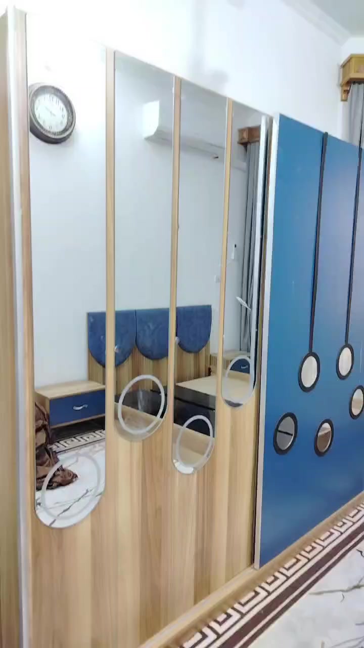 غرفه تركيه جديد  زلغ مابي ٤٥٠يحتاج له  كشن مال تخت  ومرايه


**إذا كنت صاحب هذا الإعلان وتريد حذفه لأي سبب، رجاءا أرسل رسالة إلى الدعم الفني**