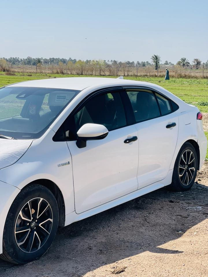 كورلا هايبرد امريكي موديل 21  بدون صبغ فقط بارد سعر ١٥٠ $***********
