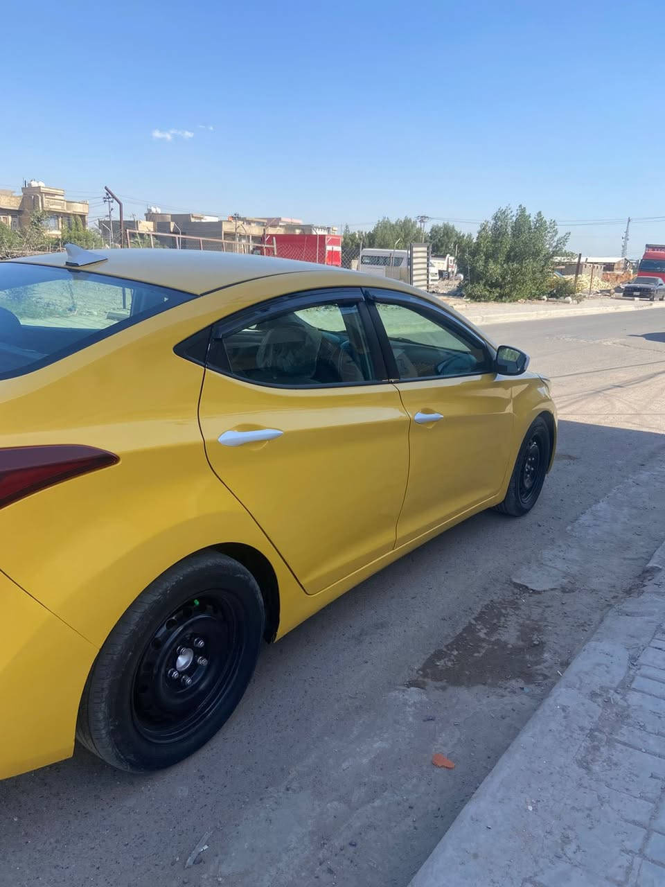 سلام عليكم النتره للبيع وارد امريكي مديل ٢٠١٤ حادث بنيد فقط لغد شواصي مكفولات مكينه كير مكفولات سياره جاهزه من كولشي صبغه جديده 
سياره خير من الله بسمي مصفره هيه غرامات تحويل مباشر 
مكان بغداد سعر ١٠٧ بيه مجال
***********
