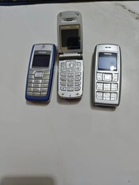٣موبايلات • بدون بطارية • الشعب