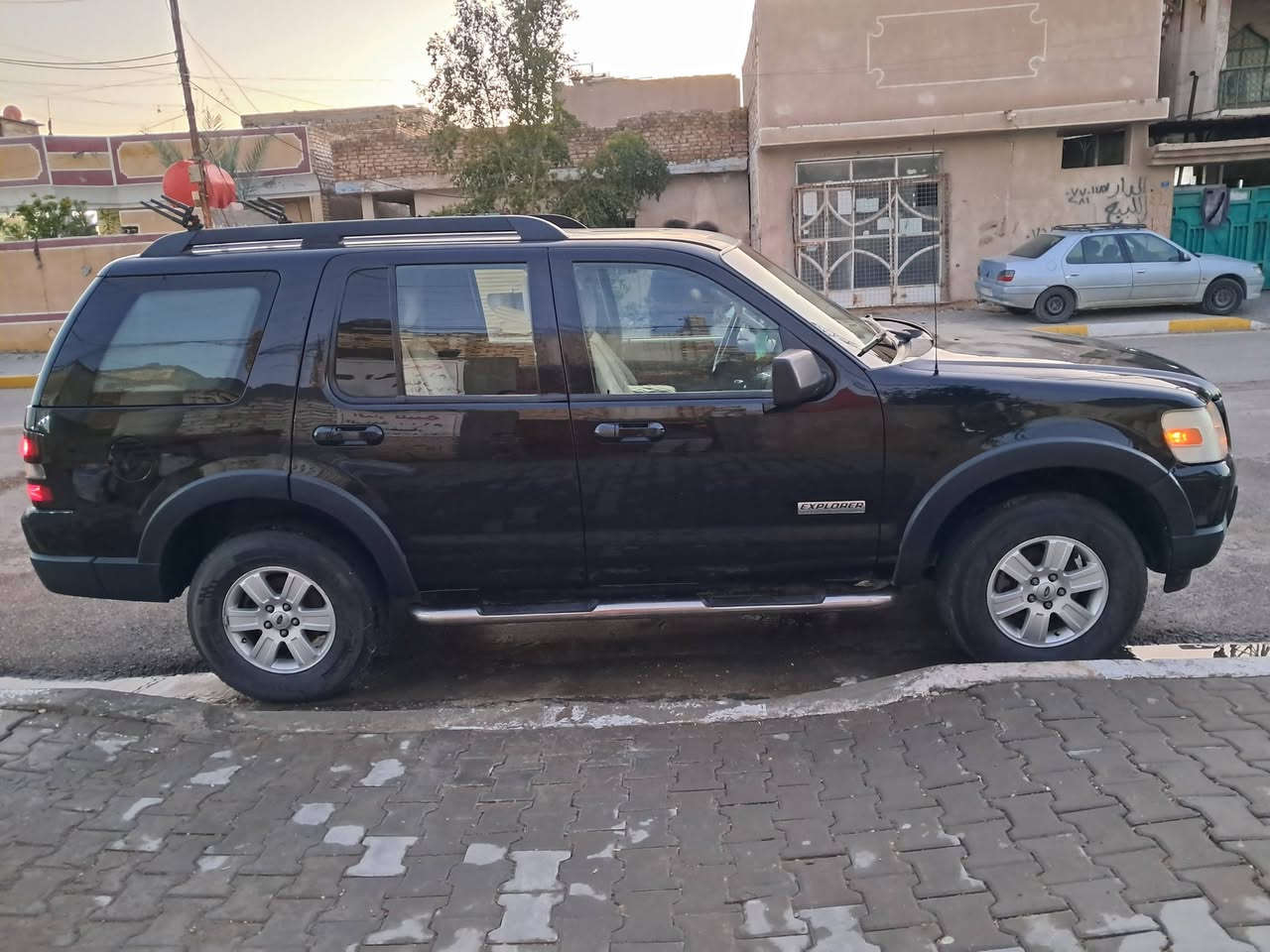 فورد اكسبلور 2007 كفاله من الضربه والصبغ والمعجون تبريد قطعتين ثلج شرط مكينه وكير بجيس بسمي تحويل ثاني يوم  رقم ***********
