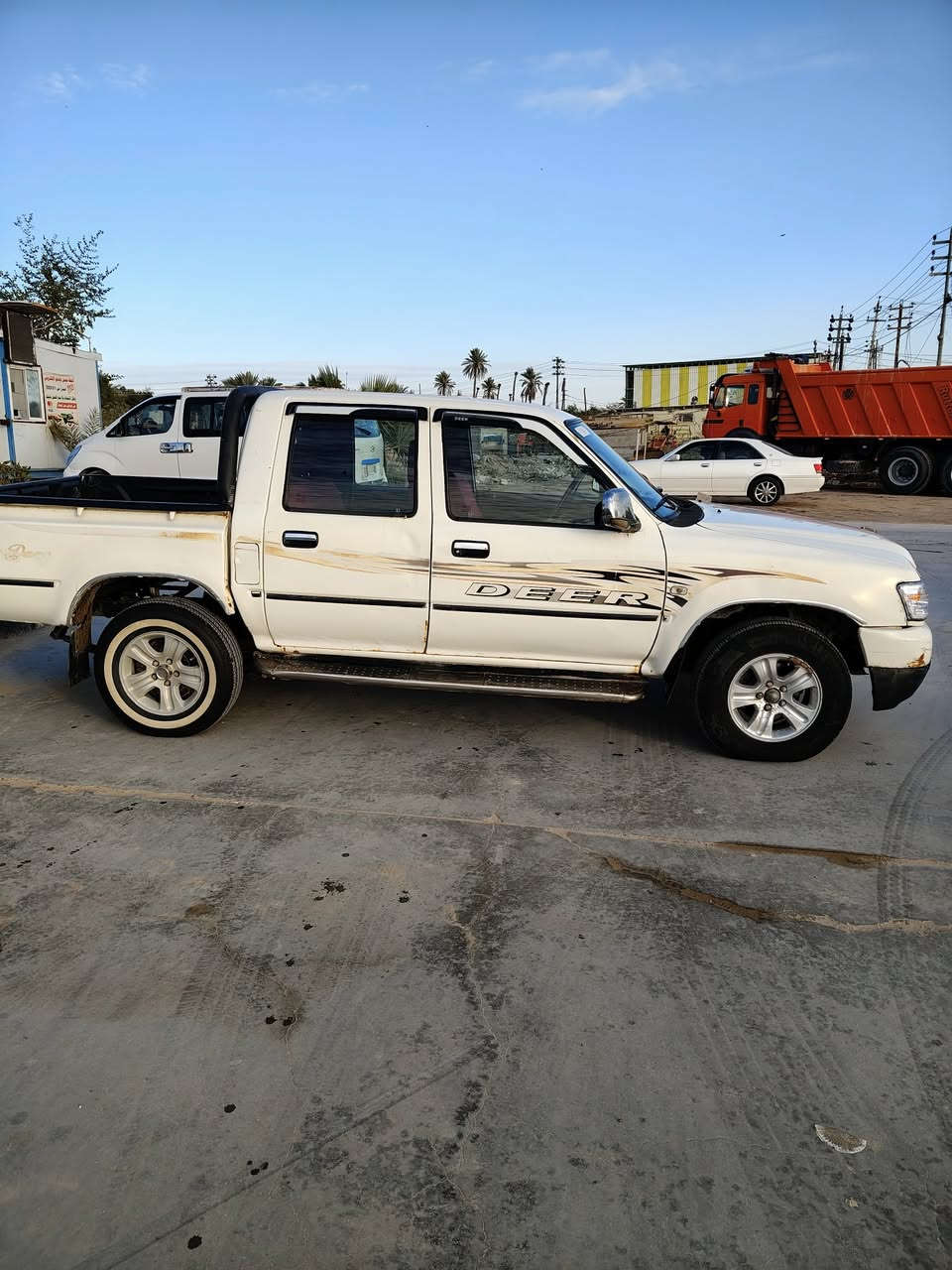 بيكم دير موديل 2012 رقم قادسيه بأسمي مداور ثاني يوم سنويه مجدده سياره عاليه وحلوه دواخله حلوه تجي وتشوف بعينك سعرها 53 وبيها مجال للعمله مكان نجف مشخاب تواصل خاص او اتصال ع الرقم ***********
