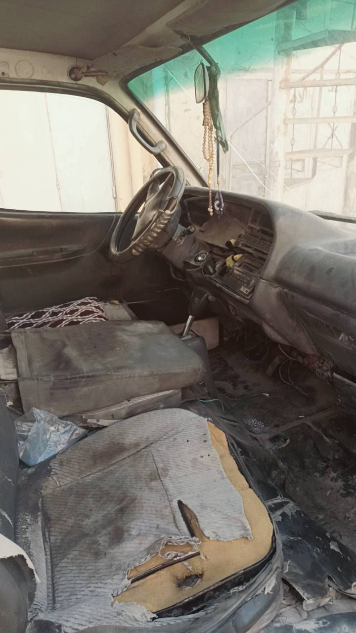 السلام عليكم جنبي 2007 رقم صدامي أبيع كوم حديد محورة ونجي اوتماتيك قبل 4 أشهر كير مكينة كاردن أكسل كفالة كهربائيات شغالة  مكاني ديالى منصورية الجبل 
السعر 18 وبي مجال 
الرقم/***********
