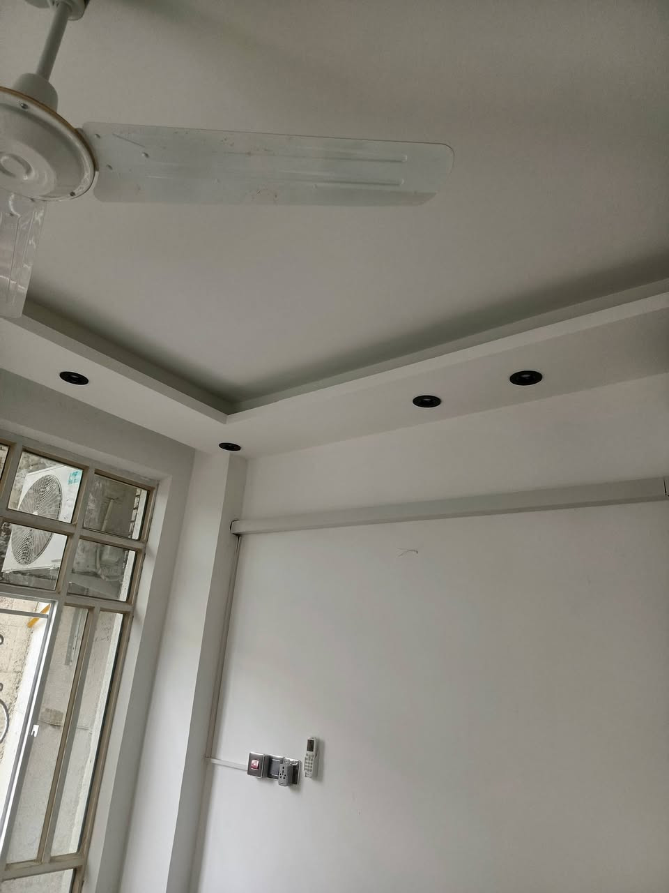 تم تنصيب سبالت عدد ٢  نوع هايسنس جداري ٢ طن غاز ٤١٠ في حي المصطفى الاول 

ورشة سيف حكيم لصيانه وتنصيب وأدامة كافه اجهزة التبريد 
***********
***********
