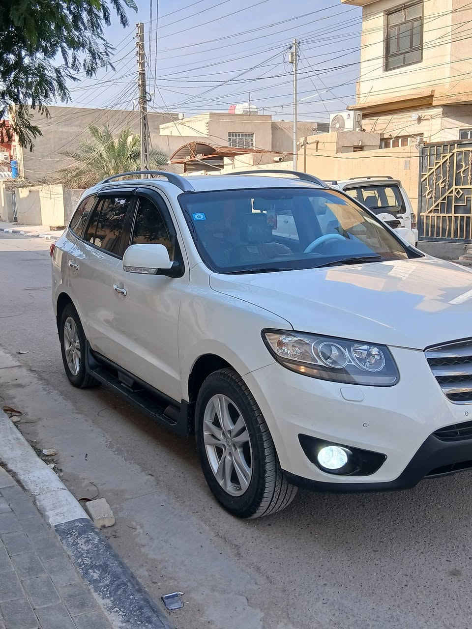 سلام عليكم سيارة نوع سنتافيه خلجيه مديل 2011فول واحد عله واحد سته سلندر سبعه راكب ثلاث قطع تبريد كير مكينه حداديه تخم تاير تبريد كله كفاله عامه من كلشي السياره كفاله عامه السعر 163 وبيه مجال العلوان كربلاء رقم الهاتف *********** تصال وتدلل بيع فقط
