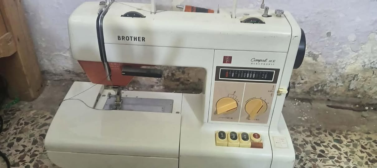 مكينه ياباني اصلي برذر السعر ١٥٠ وبيها مجال 
العنوان حي المعلمين القديم


**إذا كنت صاحب هذا الإعلان وتريد حذفه لأي سبب، رجاءا أرسل رسالة إلى الدعم الفني**