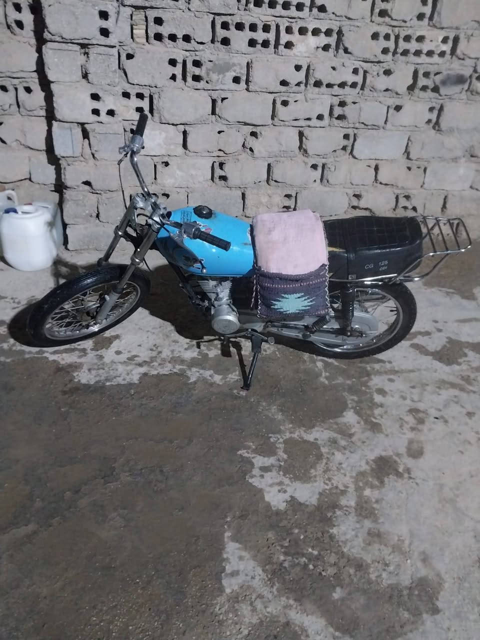 السلام عليكم ورحمة وبركاته
للبيع دراجه كلك مكفوله من السرقه نظيف حلوه عوزها ترتيب قليل سعر 275وبيه مجال للشراي مكان كربلاء طريق بغداد عامود 3001 مستعجل على بيعتها شراي تصل وبيك خير ودلل هه رقم ***********😘
