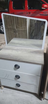 ميز تواليت • مكتبة • بعقوبة-بهرز