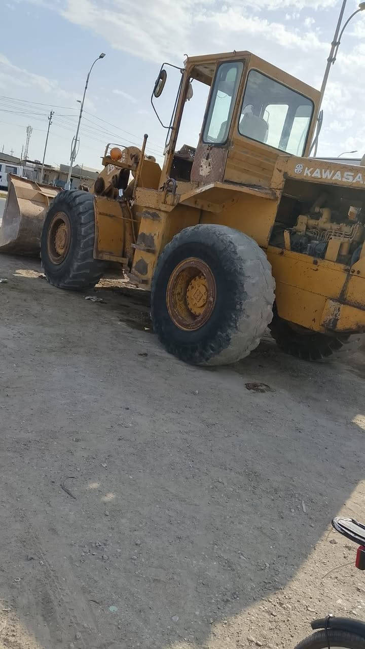 سلام عليكم شفل كاوسكي 70 بي موديل 85 بلادي رقم انكليزي تحويل اشوكت متريد كير تركم محرك اكسلات بريك شركه تخم تايرات 80للإستفسار اتصل ***********
