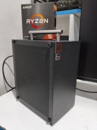 تجميعه مني غير مستخدم وكل قطعها براندات معالج: RYZEN 5 3600  رام: 16G ...