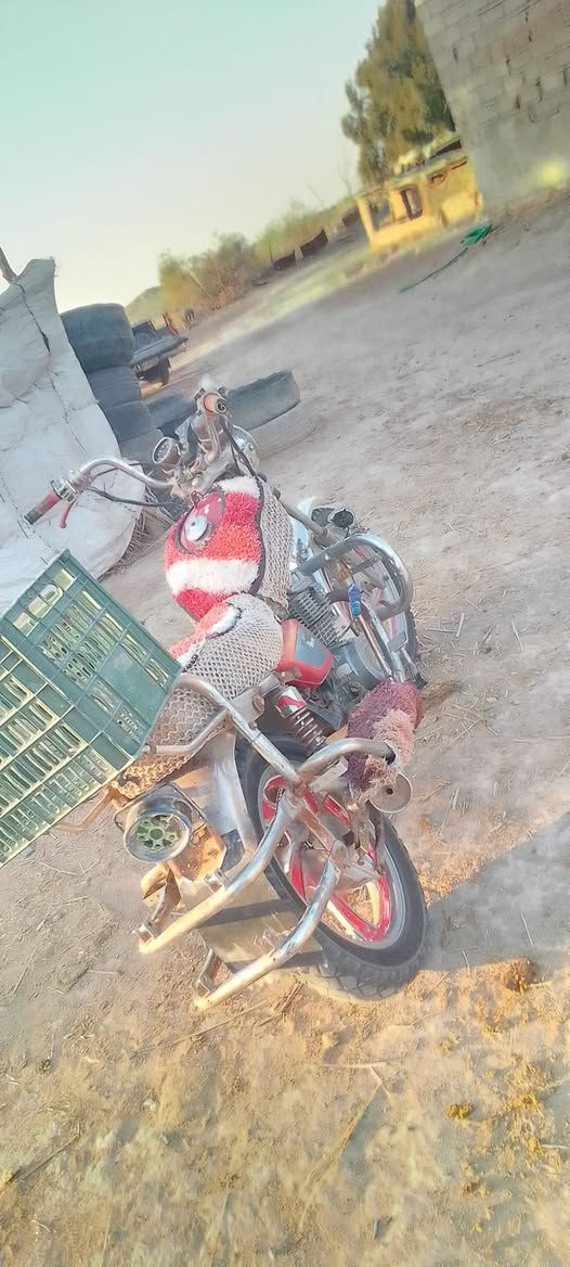 سلام عليكم  دراجه اللبيع تايموته  دراجه اصوليه أوراقه موجوده 2013 دراجه نضيفه.  مراوس بيرانيه.  المكان قضاء الدوايه التواصل على الرقم ***********
