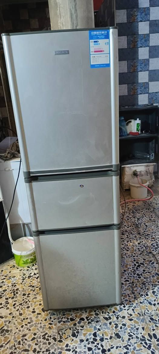 ثلاج لبيع اصلي مال شركه
***********
