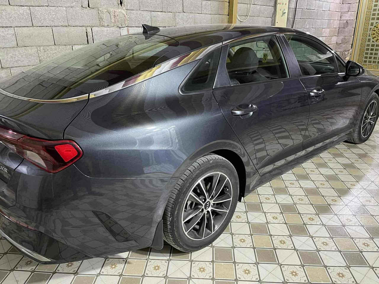 كي فايف 
موديل 2021 
امريكي 
فول مواصفات عده الفتحه
تشغيل عن بعد
راردا امامي خلفي جانبي 
كامره
بصمه 
شاشه  
رقم انبار معوقين باقي 6 اشهر تصير حره 
تحويل 
ماشيه 144 
مكفوله من صبغ والتبديل 
بيها بارد جداً قليل بجنطه 
مكان السياره الخالديه
للتواصل 
*********** 
السعر 150 بيها مجال جداً قليل
