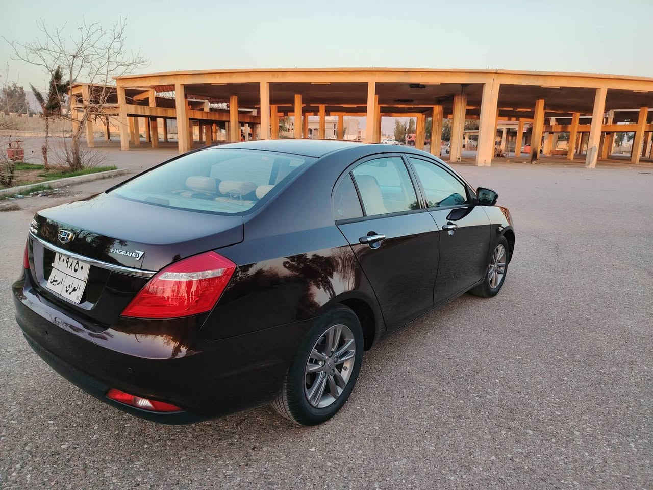 جیلی ئیمگرانت مۆدێل ٢٠٢٠ یەک چاملخی پێشی بۆیاخە بێناو گرتن سەیارەکە فولە بەس سلاید نیە تەنها ١٢٤ هەزار رۆشتوە گێڕ و مەکینە بەشەرتە سەیارەکە بە ئەوەلیات دەفرۆشم حیدزی لەسەر نەبێ مالی کەس نەبێ
نرخ 60
ژ.م *********** كويسينجاك, أربيل
