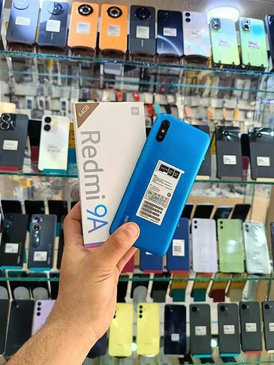 #Redmi9A .  
.  4 /  64
#هاتف Redmi 9A 
#المواصفات : 
✅يدعم شريحتين إتصال 
✅التخزين:64/4
✅المعالج: ثماني النواة MediaTek Helio G25 تكنولوجيا 12 نانو
✅الشاشة  6.53 انش
✅اكاميرة الخلفية 13 م.ب. / والامامية 5 م.ب.
✅ البطارية رائعة  5000mah فكيرينة, الجزائر


**إذا كنت صاحب هذا الإعلان وتريد حذفه لأي سبب، رجاءا أرسل رسالة إلى الدعم الفني**