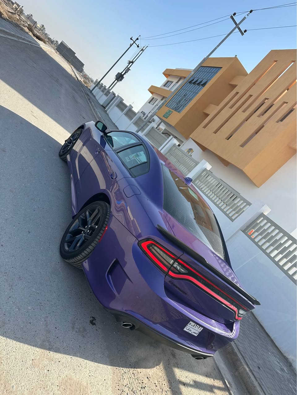 سلام عليكم ورحمه الله وبركاته جارجر GT لون مميز موديل 2023 أصلل سياره منفيس فحص موقت تترقم جميع محافظات سياره جديده لوك  ماشيه 21 وموصفات الجيتي معروفه نضام سبورت سوبر تراك باك كامره دوراه شاشه جبيره كشن حضن اهوي بيها موصفات سياره حادثه بنيد وجاملق يعني مبدل بيها قطعتين فقط وجاملق لمقابيل بي بارد 
سعرهه 220 بدون عمله قفل 🔒 
*********** القرنة, البصرة
