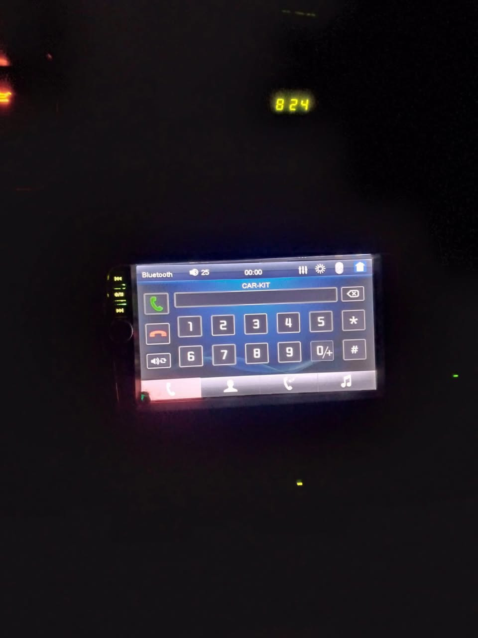 السلام عليكم للبيع
بطه مكصوص رقم دولي بسمي 
شرط وكاله وتحويل 
كير محرك شرط 
صدر تخم تاير جديد 
كهربائيات كله شغاله 
سياره جاهزه من كلشي 
السعر ٤٠ وبيه مجال قليل 
رقم ‭٠٧٧١ ٥٩٧ ٦٥٢٨‬
