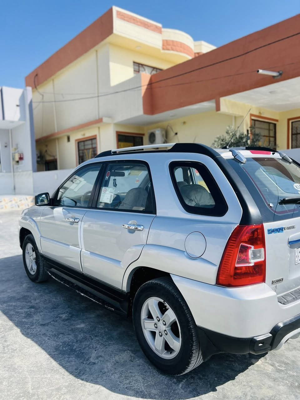 للبيع أو مراوس 
سبورتج 2009 رقم بغداد دولي بسمي سنويه لغاية 29 محرك 2000 مكينه وكير كفاله صدر امامي خلفي جديد تخم تاير تبريد تدفئه كله شغال سياره جديده بمعنه الكلام واحله من الصور بهواي مكفوله كفاله عامه من الضرر والصبغ والتبديل على وضع شركه السعر 122$ وبيها مجال للطيبين عنوان سياره ديالى 
***********
