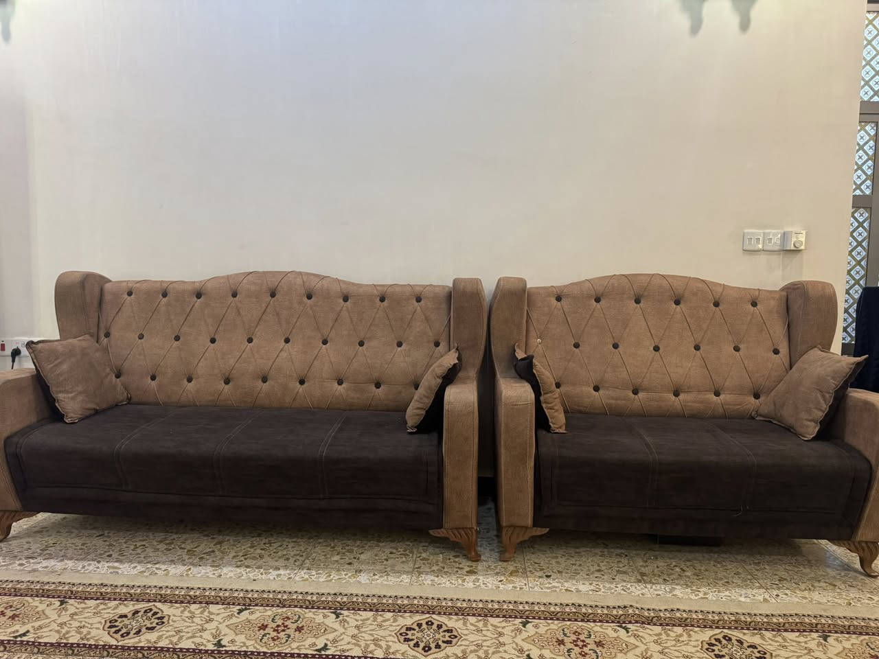 تخم نظافة 90%للبيع عراقي درجة اولى ١٥ مقعد تخم ونص
السعر ٤٠٠ وبي مجال قليل 
مكاني الدورة 
اتصل على ***********
