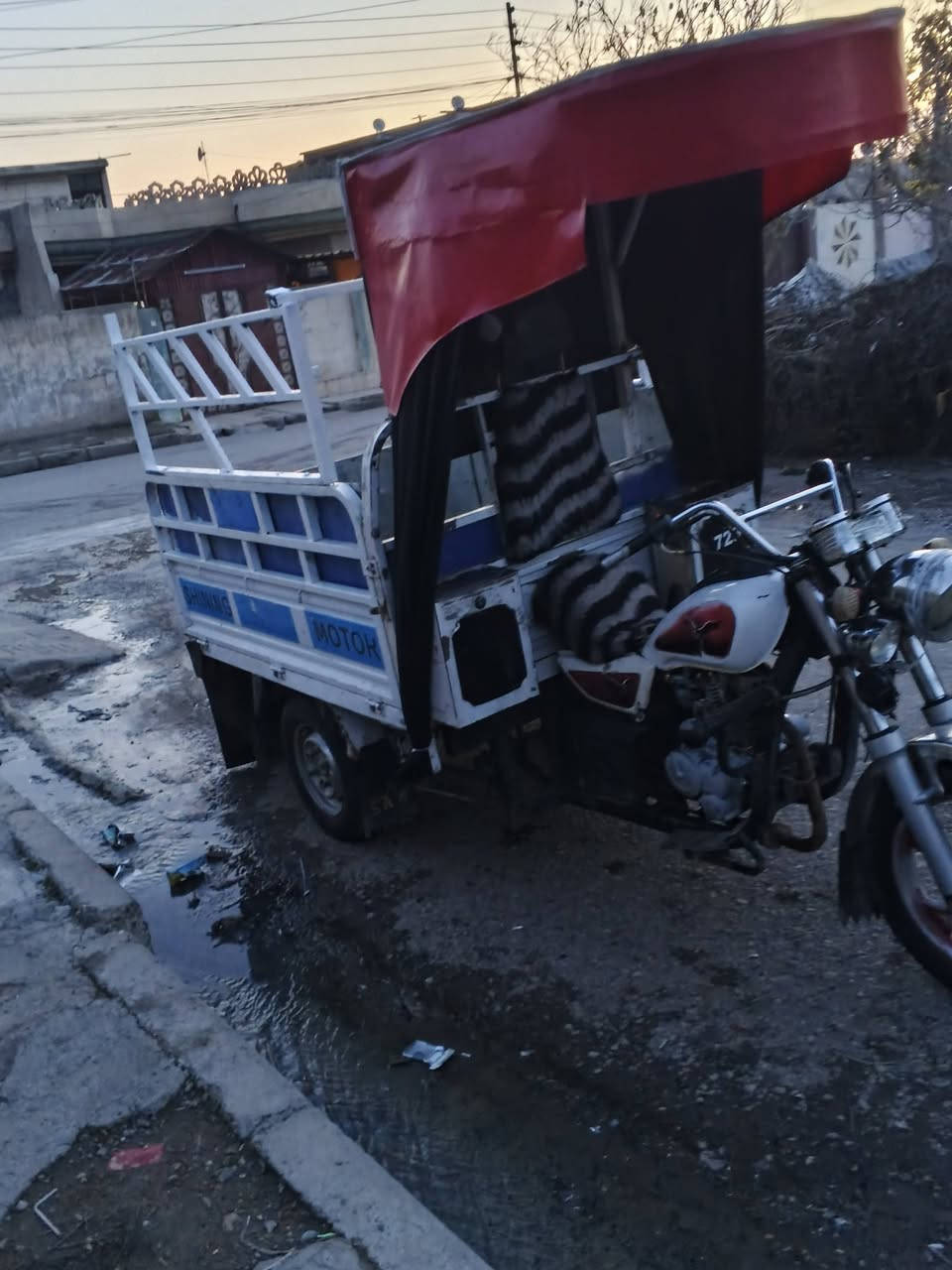 لبيع السعر مليون و 100 شاصي شرط موديل 19  وتساب ***********
