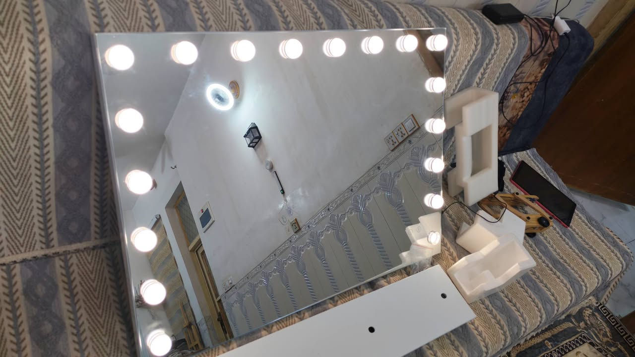 مرايا مشاهير لمس تحكم  وبلوتوث  اعلى سعر ابيع


**إذا كنت صاحب هذا الإعلان وتريد حذفه لأي سبب، رجاءا أرسل رسالة إلى الدعم الفني**