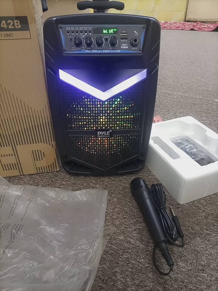 سبيكر بلوتوث مايك جديد فول صوت ونقاوة


**إذا كنت صاحب هذا الإعلان وتريد حذفه لأي سبب، رجاءا أرسل رسالة إلى الدعم الفني**