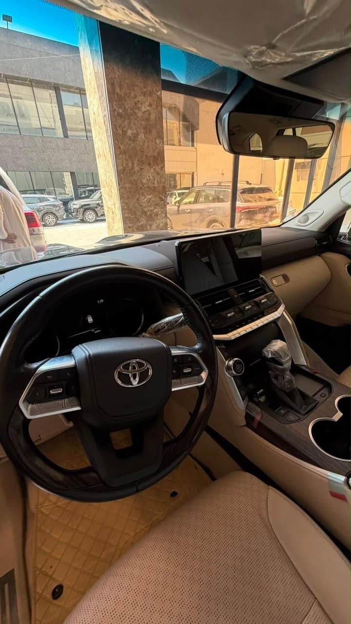 السلام عليكم ورحمة الله وبركاته 🌹

مثل ما عودناكم، ما ننشر إلا الجديد والمميز 🔥

🚘 لاندكروزر VX بريم موديل 2024
📍 رقم بغداد

✅ مكفولة كفالة عامة
✅ مغلفة BBF
✅ ممشاها 6000 كم فقط
✅ السيارة جديدة بمعنى الكلمة

السيارة بحالة الوكالة، نظافة ومواصفات مميزة جداً،.

📍 العنوان: بغداد – معارض النهضة
🔄 مراوس وبيع

للاستفسار والمشاهدة، أهلاً وسهلاً. 
***********
