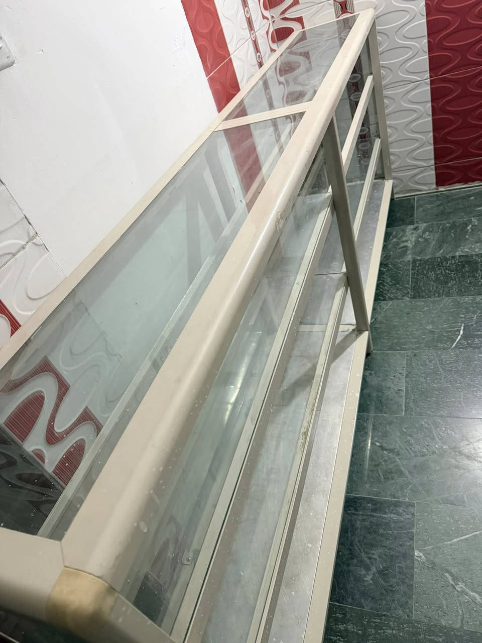 للبيع فاترينة المنيوم فقط ب 90 الف في بغداد الحرية
كبيرة الحجم ، العرض 2.5 مترين ونص الارتفاع متر ،، 4 رفوف
تكدرون تستخدموهة بصيدلية او اسواق ...الخ وتكدرون تستخدموهة مكان خزن


**إذا كنت صاحب هذا الإعلان وتريد حذفه لأي سبب، رجاءا أرسل رسالة إلى الدعم الفني**