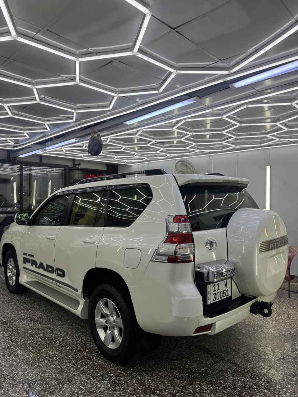 ابدأ رحلتك نحو القيادة المثالية مع معرض الدله للسيارات🚘، حيث الثقة والتفوق يلتقيان في كل تجربة قيادة. نحن نعلم أن السعر والجودة هما عوامل حاسمة في اختيار سيارتك المثالية، ولذلك نقدم لك أسعارًا تنافسية لا تُقاوِم.

الموقع📍: بغداد الكريعات شارع الوقف السني 
للاستفسار :***********
                    او 
***********

اللاستفسار عبر الواتساب ‬

النوع:تويوتا برادو
الموديل:2015
حجم المحرك:4000
عداد المسافه:93الف كيلو متر
خليجي كفاله من الصبغ
المواصفات:
TXL
فول مواصفات
بصمه تشغيل
بصمه ابواب
فتحه سقف
7 راكب
3 قطع تبريد
كشنات كهرباء
شاشه
كامرا 
حساسات 
كشنات جلد
وباقي المواصفات المعروفه
