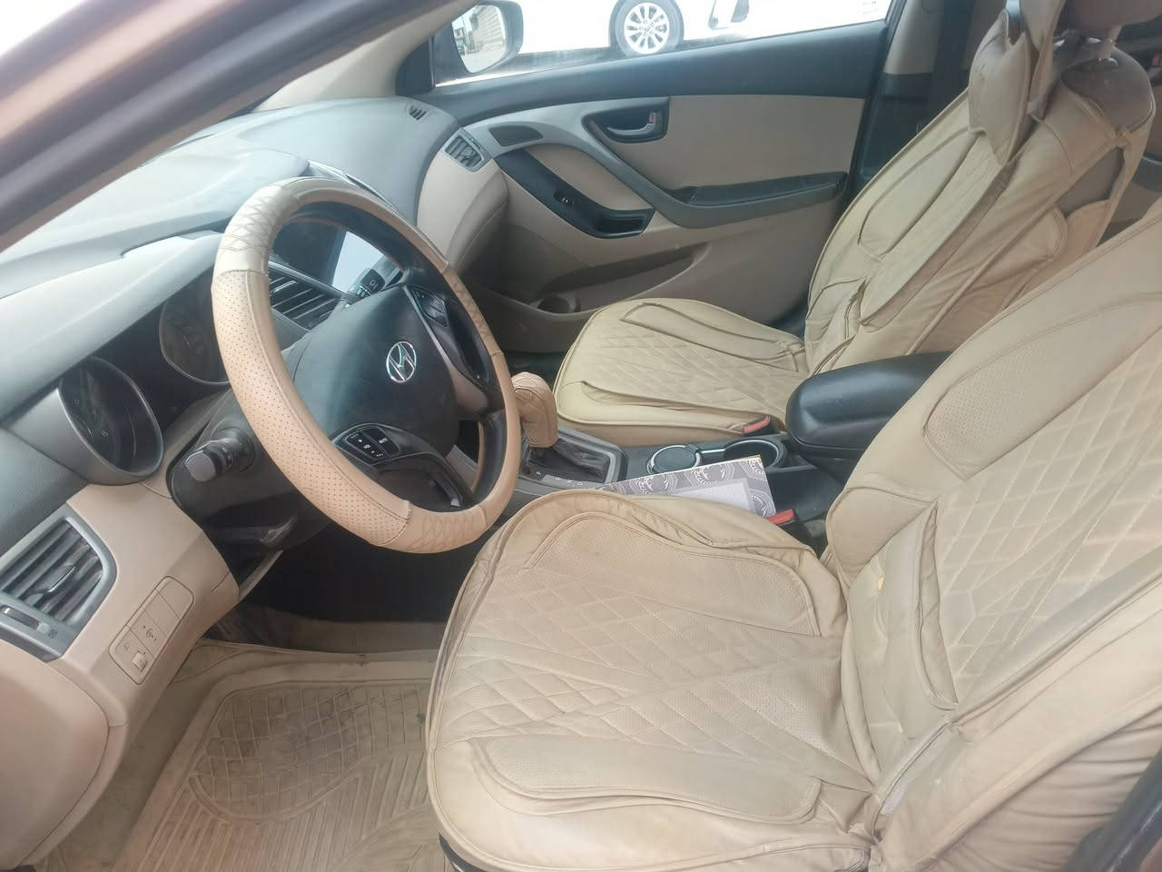 رقم بغداد موديل 15 خليجيه
السعر 110
رقم الهاتف ***********
