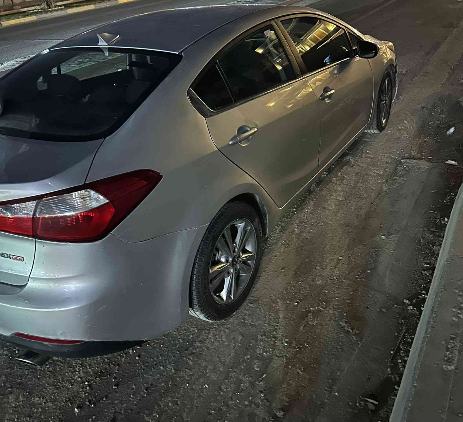 كيا فورتي (2016)🩶🔥
السعر:107 وبيها مجال
⚙️ نص فول مواصفات
📅رقم الشاصي  مع الصور 
بيع مستعجل 

🚗 ٣ قطع صبغ فقط
✅ سيارة جاهزة وخير من الله
🪪 رقم بغداد مداور مباشر
🛞 تايرات وحدادية جديدة
🧰 ما بيها أي نقص
🚘حادثها خفيف 

السعر:107 وبيها مجال
رقم صاحب السيارة: ***********
الصفحة مكلف بالنشر
