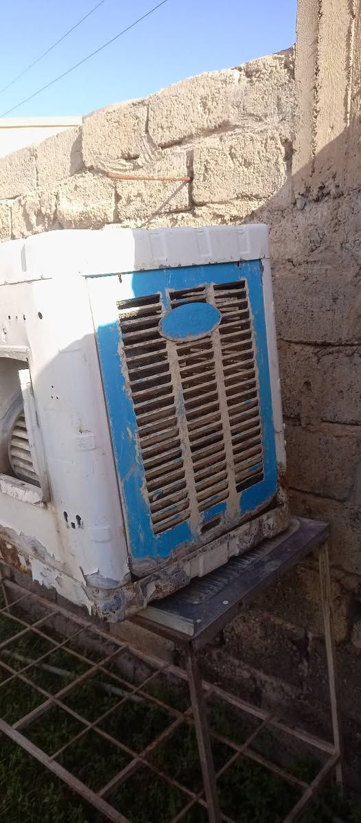 سلام عليكم 
كشور مبردات نظاف سعر الوحده 40وبيهن مجال 
ثلاجه نوع مصري يعوزه بس غاز شرط سعره 130وبيه مجال قليل 
اتصل ***********

