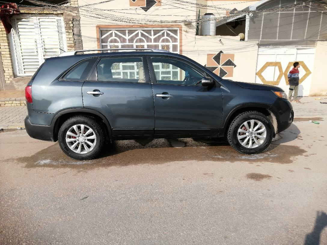 عندي كيا سورنته موديل ١١ رقم واسط رقم جديد محرك ٢٤٠٠ دوش ٥راكب سياره جاهزه بسمي مصبوغه عام لكونه جارده سعره ١٢٥ تصال على الرقم *********** النجف, العراق
