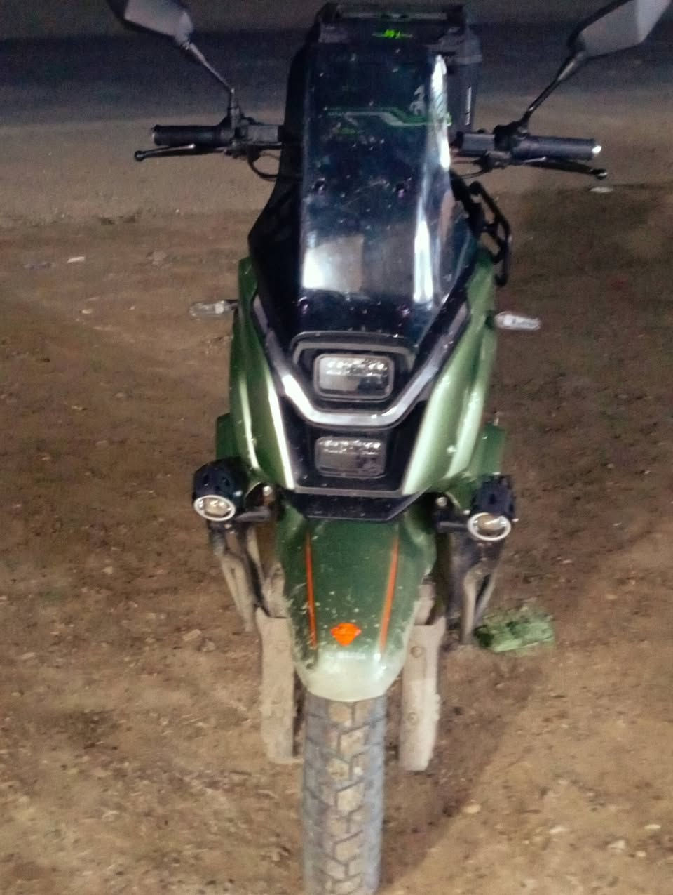 موطور شحن اباجي شركه الماسه💎
بلوتوث سماعه

سرعه 130

بريكات امامي وخلفي شغاله 
المكان رمادي صوفيه 
كلشي شغال 

وضمان 6اشهر

اناره ناصي وعالي

سعر /مليون وأربعميه 1400

مثبت سرعه

مستخدم شهر فقط

بطاريات حجم 36


**إذا كنت صاحب هذا الإعلان وتريد حذفه لأي سبب، رجاءا أرسل رسالة إلى الدعم الفني**