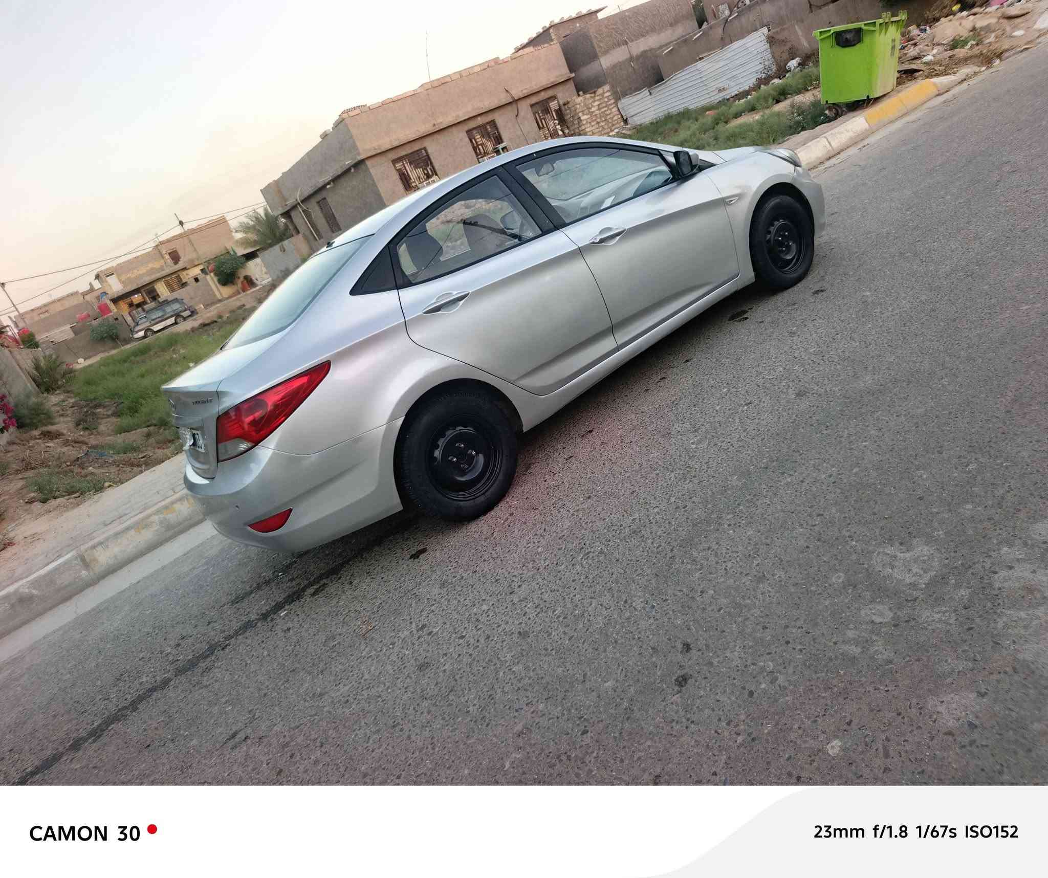 هونداي اكسنت ٢٠١٣ خليجي ١٦٠٠ رقم بغداد بسمي السيارة جاهزة محرك وكير شرط بيه صبغ حزام بدون حادث داخلي     للاستفسار ‏‪***********‬‏
