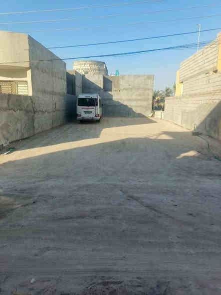 السلام عليكم ورحمة الله وبركاته👋
***********
٠٠٠٠٠٠٠٠٠٠٠٠٠٠٠٠٠
# قطعه أرض🌏 للبيع

# المساحه 200م 
# الواجه 10 ونزال 20
..................... 
# نوع العقار طابو زراعي بإسم عراقي
# وكاله ومكاتبه ونسخه من طابو
................... 
# قطعه محدوله وجاهزه للبناء
# على شارع 10 م
# جميع لخدمات متوفره
# العنوان بصره ابولخصيب منطقت طريزاويه
...................... 
سعر 47 وبيه مجال
الاستفسار📞 ***********
