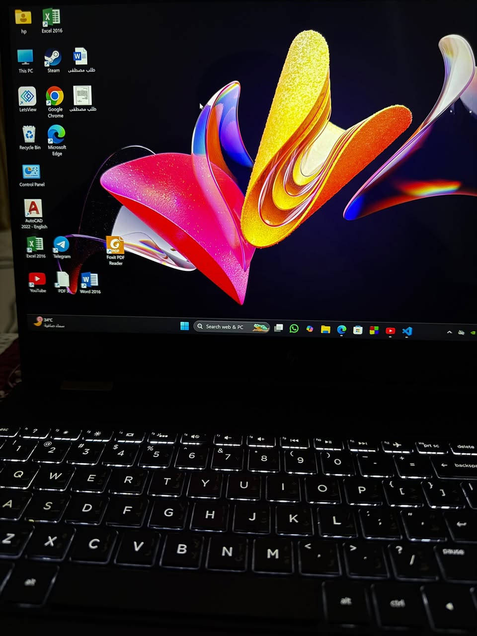 الـسلام عليكم 

لابتوب HP Spectre x360 Convertible 15 بمعالج Intel Core i7-8550U بسرعة 1.8GHz (يصل تقريباً 2.0GHz) ويا رام 16GB ونظام Windows 11 Home 64-bit ويدعم DirectX 12 جهاز 2-in-1 قابل للتحويل 
وبيها فيس ايدي وبصمه وهي شاشتها قلاب 360 درجه تتحول تاب
المكان بغداد والسعر التواصل على الخاص


**إذا كنت صاحب هذا الإعلان وتريد حذفه لأي سبب، رجاءا أرسل رسالة إلى الدعم الفني**