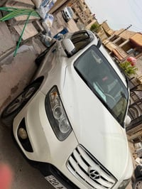 سنتافي • هيونداي • سيارة 2012 • سنتافي 2012 • سيارة دفع رباعي • 7 راكب...