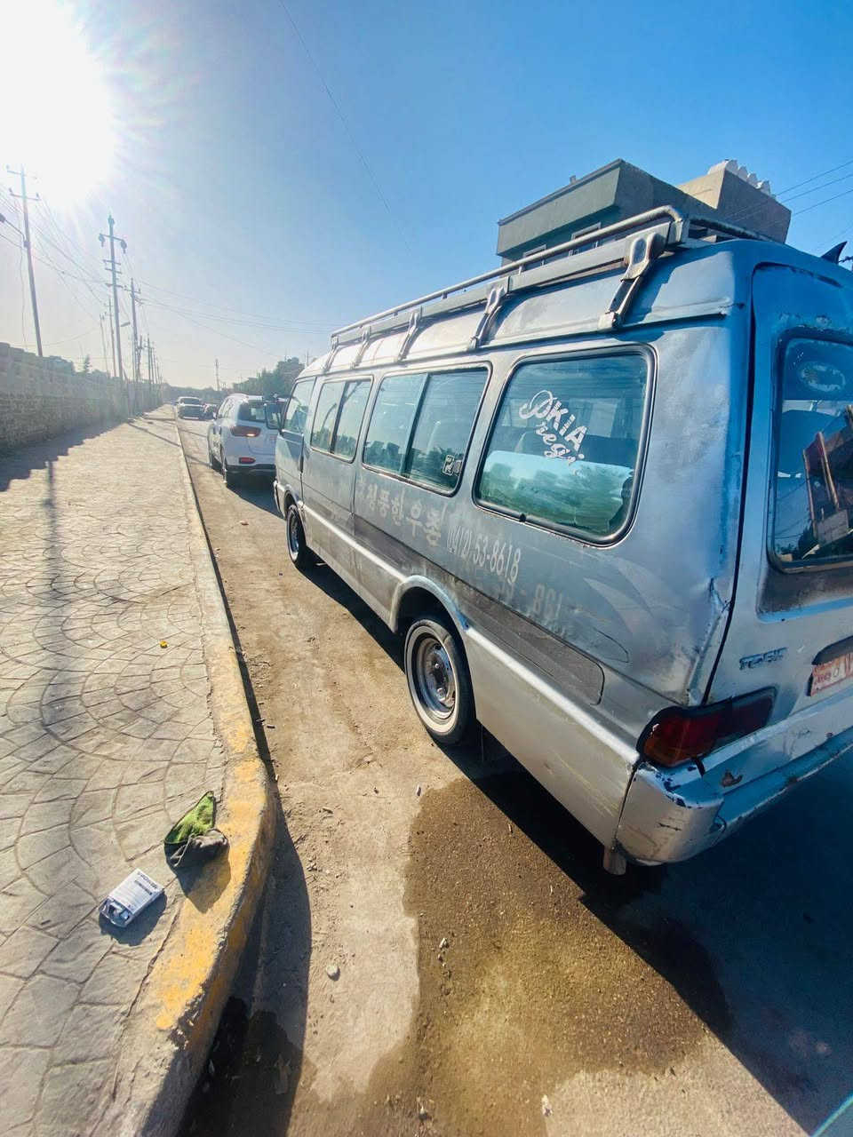 سلام عليكم سياره اسياه  موديل  93  ابيع رقم بغداد احمر سياره جاهزه من كلشي تخم تاير جديد حداديه جديده صدر امامي خلفي جديد مكينه كير اكسل جديد  سياره نضيفه بيه بيبان ثنين تيديل سايق ولصدر جدد تحويل ثاني يوم سعر 45 وبيها مجال مكان بغداد  الستفسار / ***********/  /***********
