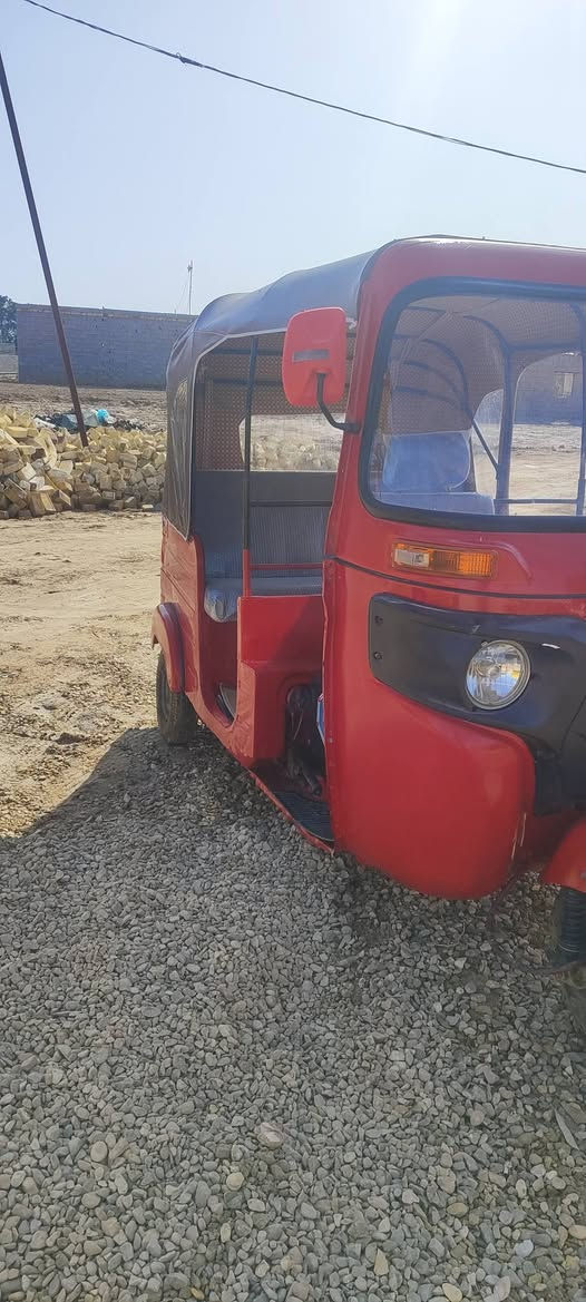 السلام عليكم ورحمه الله وبركاته تكتك موديل 18رقم سعر4600وبيه مجال حك الجيه لاستفسار ***********
عنوان ذي قار الرفاعي
