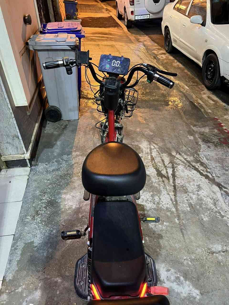 ‏ ‏السلام عليكم هاي دراجة للبيع نضيفة
‏عطلات وتم تصليحها

1 عقلها وتمت تبديله بأصلي 100%

2 باتريات الخمسة تم تصليحها بالأصلي

‏وذلك بسبب عدم شحنها الفترة الشهر

‏وأصلحناها 

3 والشاشة فقط تبديل

‏أولا التايرات اصلية ولا مرة بنجرت

‏ثانيا الدبلات اصلية ولم يتم تبديها

‏ ثالثا الكهربائيات اصلية

‏

‏و الملحقات 

سويجين 

و بصمتين

‏والشاحنة الاصلية من الوكالة لم يتم تبديها

واسعر 300وبيها مجال بعد

‏و الاتصال على الرقم التالي ***********￼
