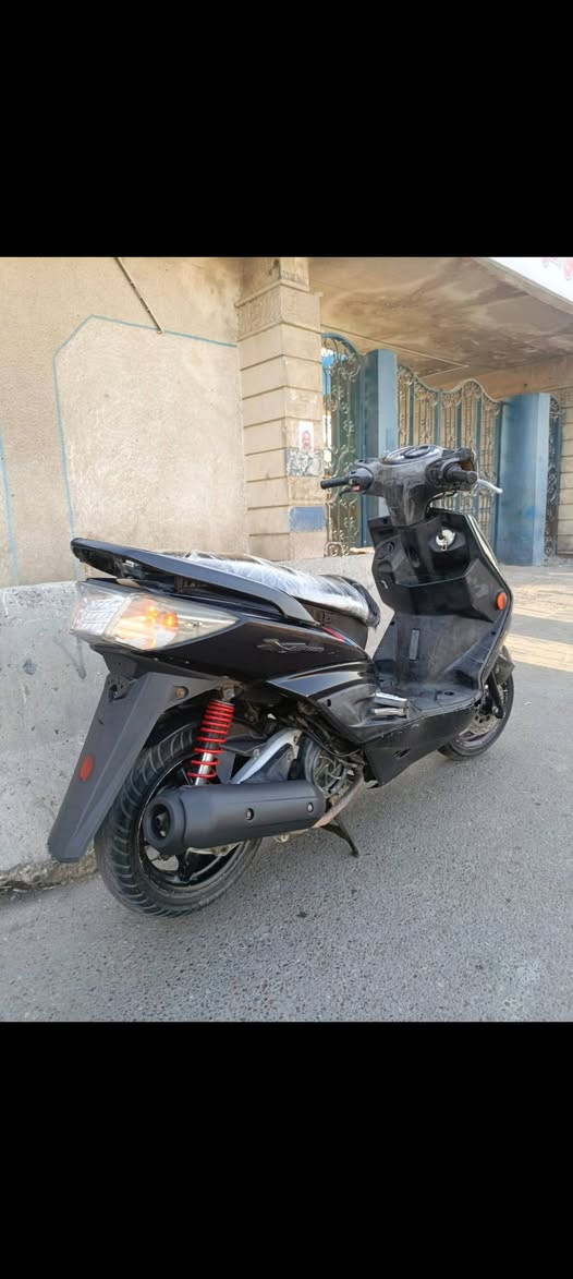 سكنس فحل نوزل خطين ام الطلاعات مكفوله كفاله عامه ماشيه ٣٠ الف محرك مامفتوح شرط  شلعه ومعدل السعر ٦٠٠ وبيهه مجال مكاني بغداد الشيخ معروف *********** بغداد, العراق
