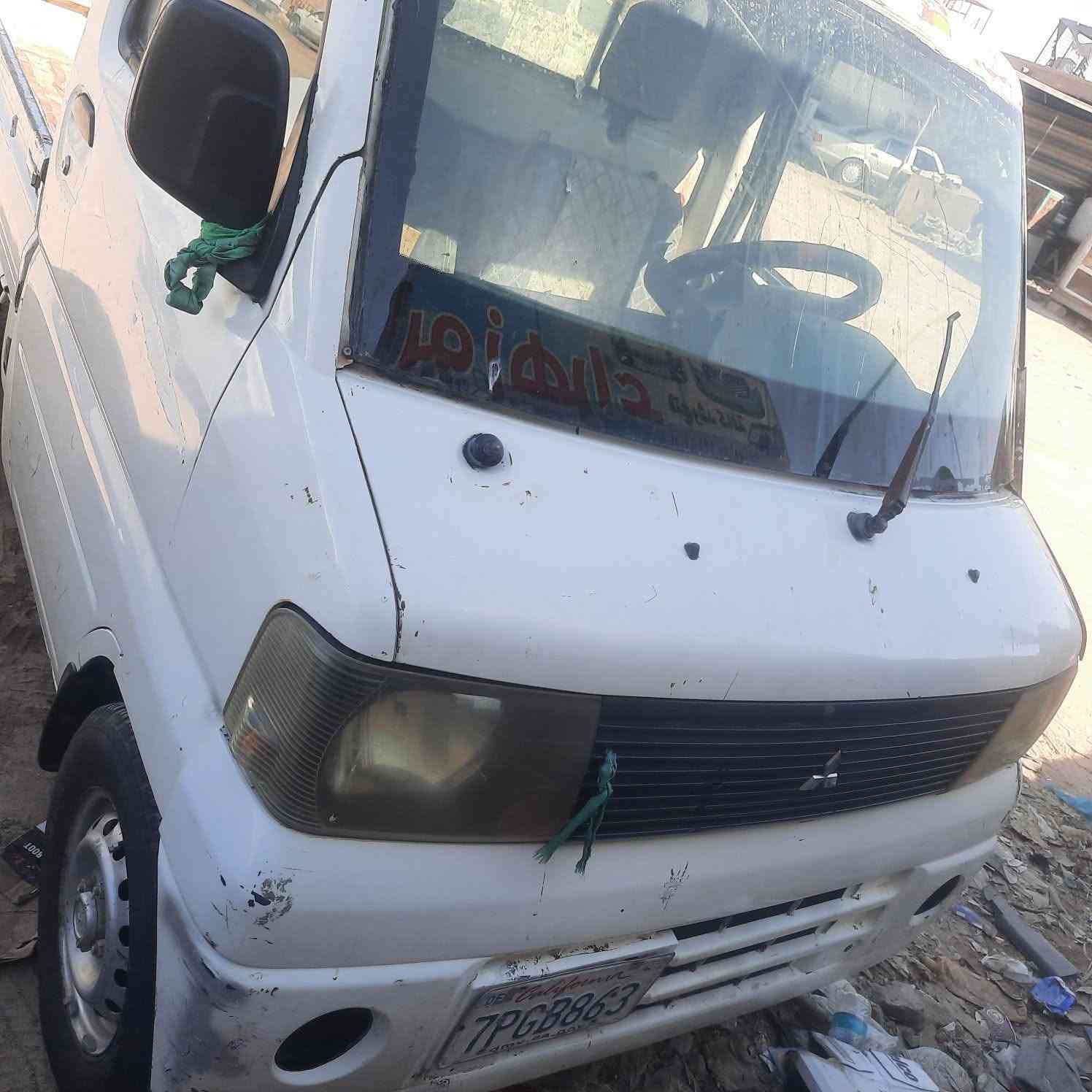 سلام عليكم سياره مستبوشي ربع  سياره عاطله ابيعة على عطله لمكينه شغاله كشره نضيف تواير جدد  السعر مليون وسبع ميه وخمسين  1750  المكان ناصريه  
***********
