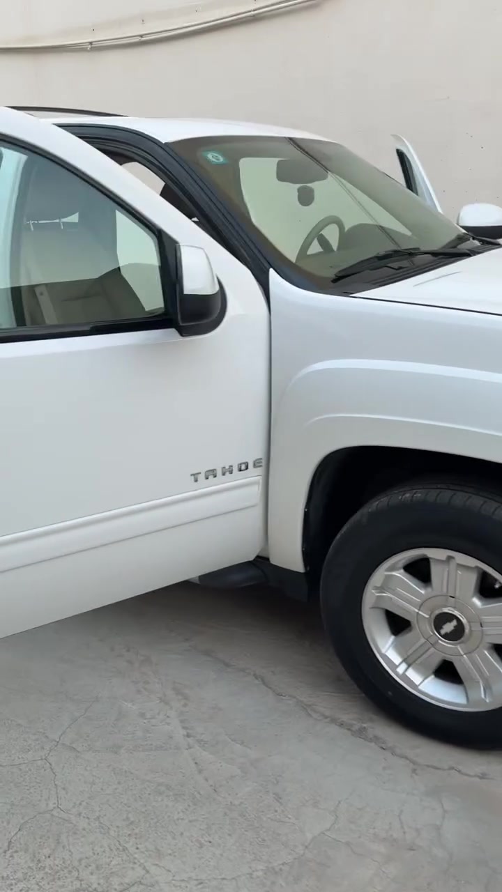 شوفرليت تاهو z71 موديل 2010 سياره خليجي مكفوله كفاله عامه داخل جلد بيجي كشنات كهرباء السياره تسجيل جديد داخله للعراق سياقه ماملعوب بيها برغي واحد 
السعر 235 وبيها مجال 
***********
***********
