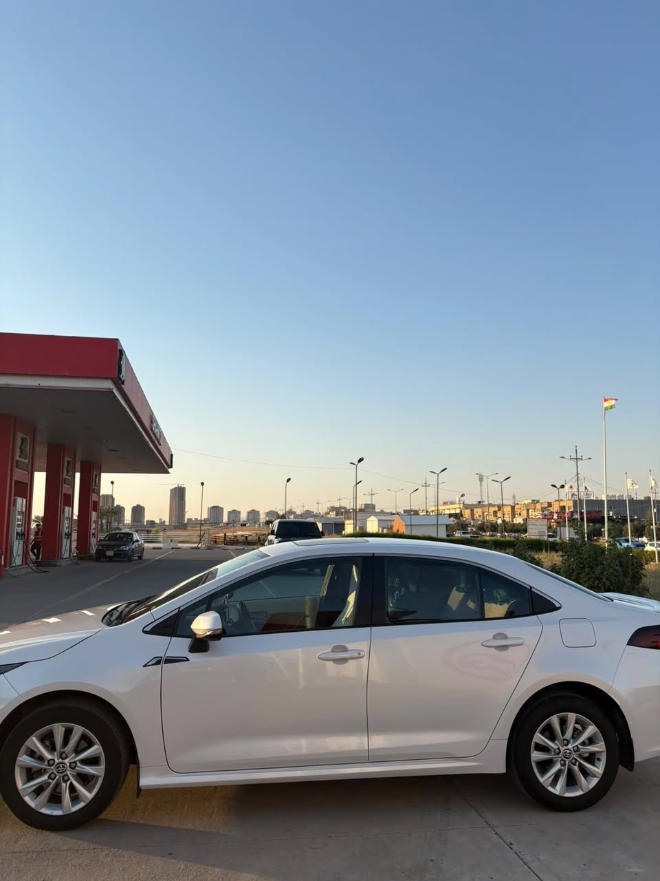 السلام عليكم
كورولا خليجي
موديل 2024 GLI
ماشية 43000
محرك 1800 بنزين 
بيها بارد بحافة البنيد فقط الباقي مكفول
مكان السيارة اربيل 
السعر 189 و بيها مجال
***********
موجود واتساب
