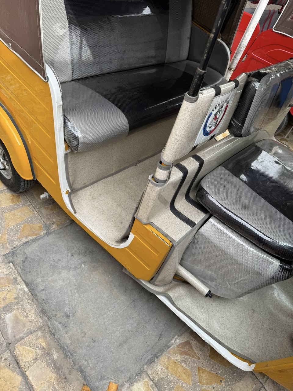 تكتك موديل 20 خير من الله تجي وتشوف سعرها 7 مليون وبيها مجال بسيط حك الجيه


**إذا كنت صاحب هذا الإعلان وتريد حذفه لأي سبب، رجاءا أرسل رسالة إلى الدعم الفني**